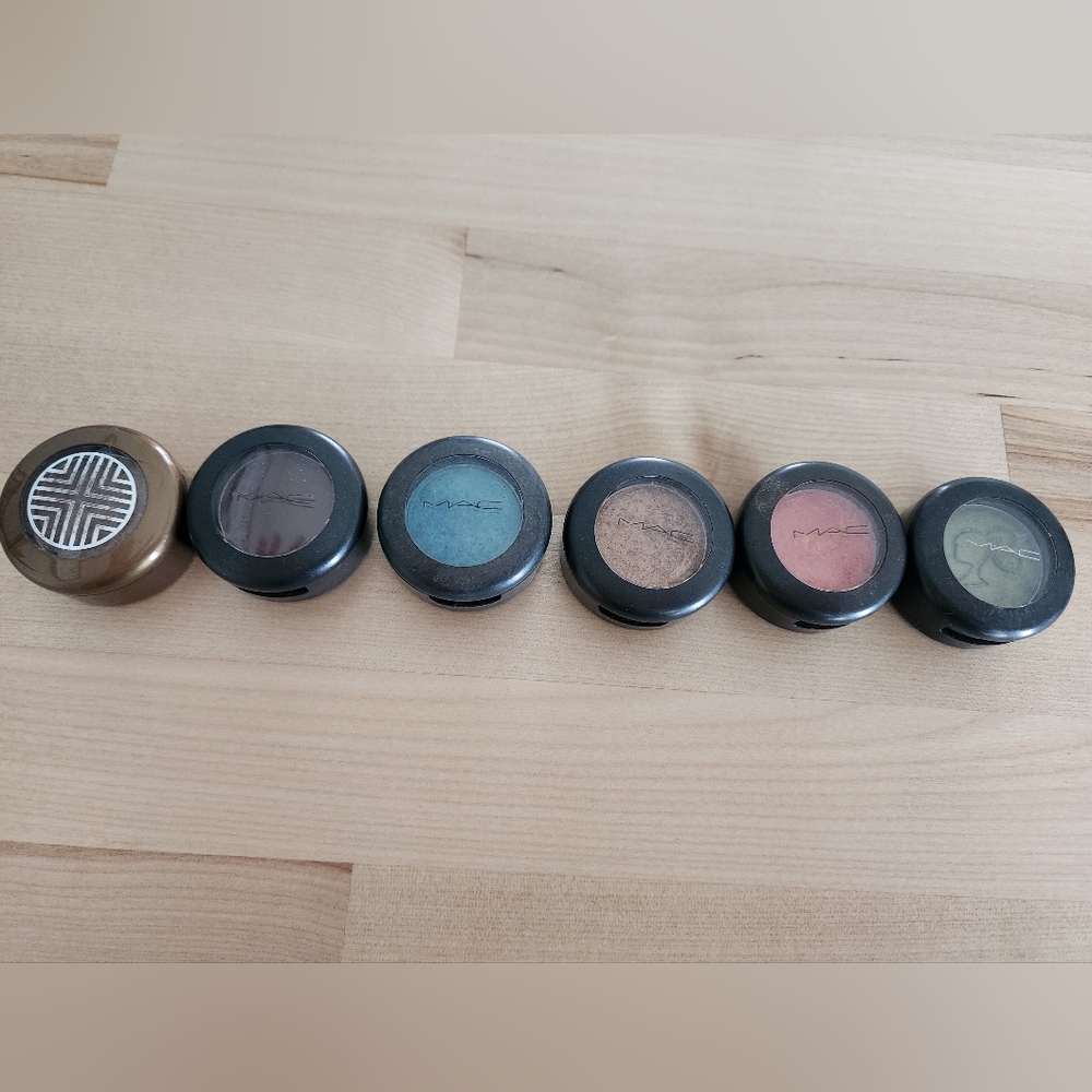 MAC Eyeshadow Set